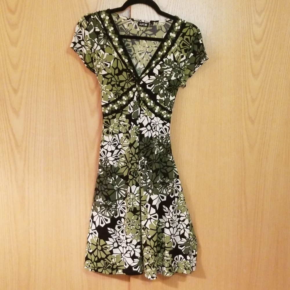 Apt 9 dress